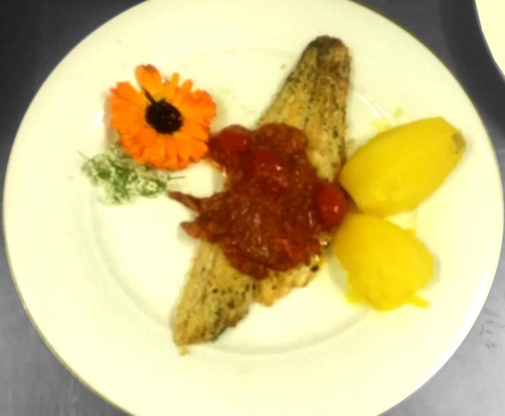Hotel Rosalpina ร็อคคา ปิเอโตเร ภายนอก รูปภาพ