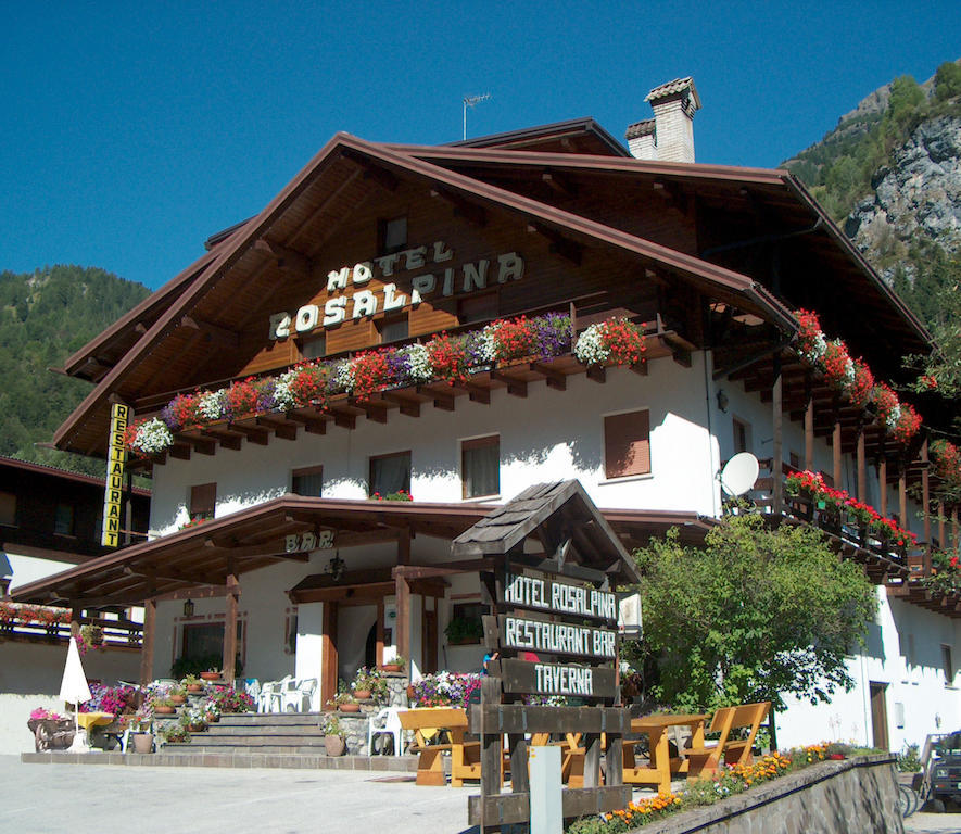 Hotel Rosalpina ร็อคคา ปิเอโตเร ภายนอก รูปภาพ
